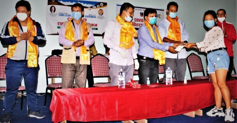 कास्की जिल्ला फुटबल संघद्धारा ५० जना खेलाडी तथा कर्मचारीलाई सहयोग
