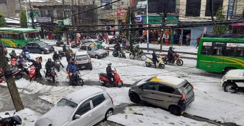 पोखरामा भिषण असिनापानी, मुख्य बजारमा यातायात ठप्प