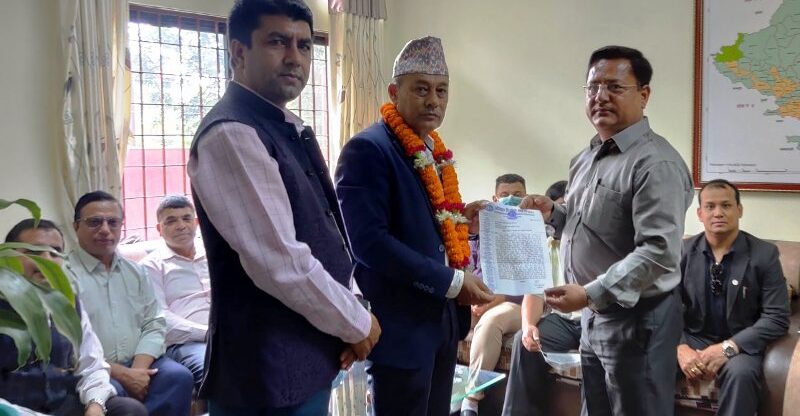 अनावश्यक दुःख नदिन र खोप दिन अधिकृत विक्रेता संघको माग