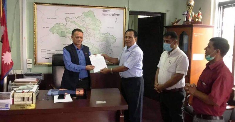 पोखरा महानगरको मनोमानीमा काँग्रेस नगर समितिको ज्ञापनपत्र