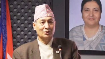 डा. युवराज खतिवडा