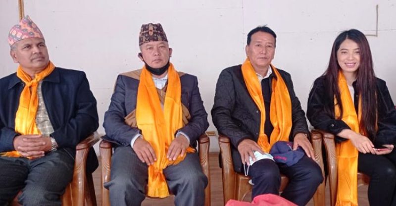सहयोगीलाई एलिना गुरुङ जिताऔं सहयोग समितिको धन्यवाद