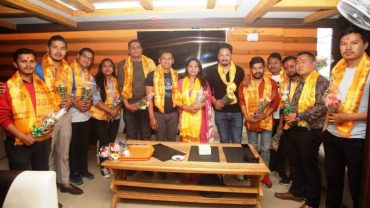 पत्रकार महासंघ कास्कीः नवनिर्वाचित पदाधिकारीलाई लामा अमृत फाउण्डेशनद्वारा बधाई ज्ञापन