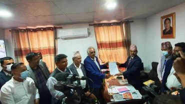 गण्डकी प्रदेशमा मुख्यमन्त्री गुरुङविरुद्ध अविश्वासको प्रस्ताव दर्ता, हिऊदे अधिबेसन अन्त्य, विशेष अधिवेशन बोलाउन माग