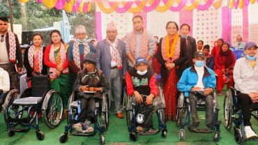 अपाङ्गका लागि सहयोगी सामग्री ह्विलचियर वितरण
