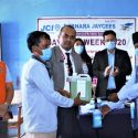 पोखरा जेसिजद्धारा विद्यालयलाई स्वास्थ्य सामग्री हस्तान्तरण
