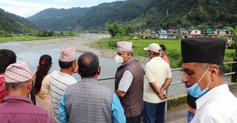 सुइखेतको खोला नियन्त्रणमा पहल गर्छु सांसद बराल