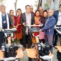 पोखरामा किसानलाई हाते ट्रयाक्टर वितरण
