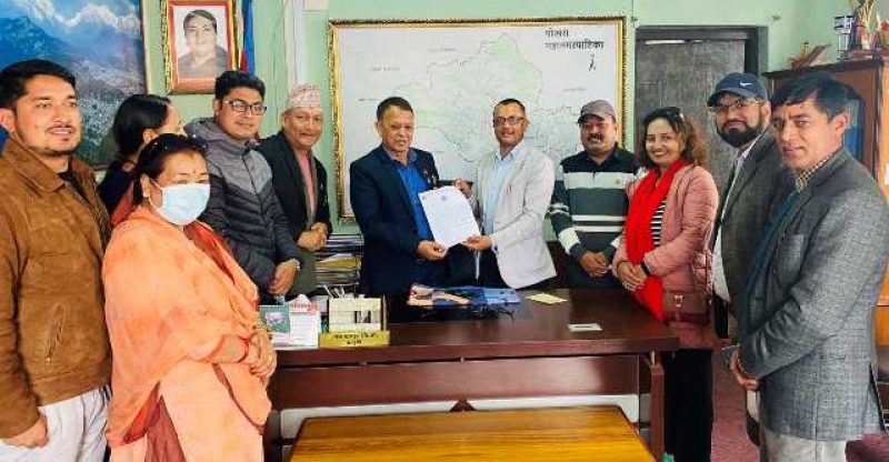 फुटपाथ, पार्किङ तथा बजार व्यवस्थापन बारे पोउवा संघको सुझाव, मेयर भन्छन्ः अध्ययनपछि कार्यान्वन हुन्छ