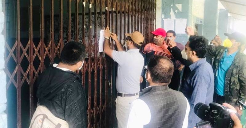 पृथ्वीनारायण क्याम्पसको मुल गेटमा शिक्षककोे मुल गेटमा ताला