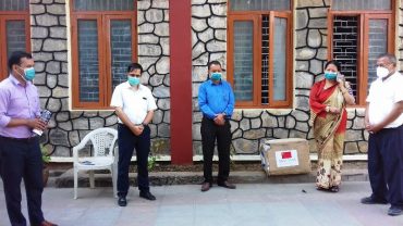 पोखरालाई चीनको कुनमिङ सहरले पठायोे स्वास्थ्य सामाग्री