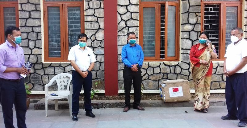 पोखरालाई चीनको कुनमिङ सहरले पठायोे स्वास्थ्य सामाग्री