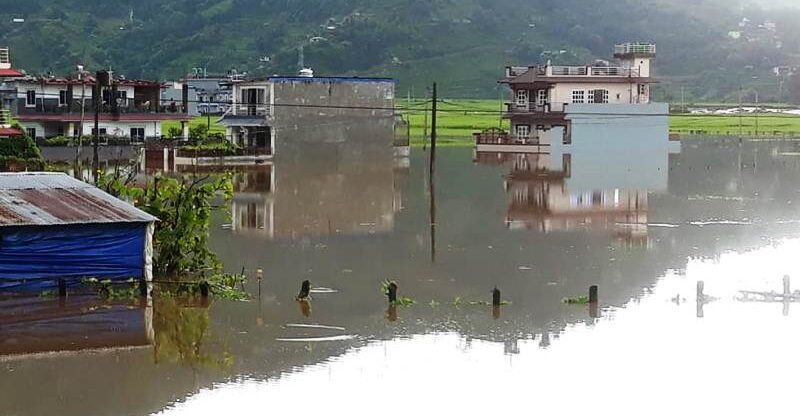 पोखरामा अविरल वर्षा, ठाउँ ठाउँमा पहिरो, तीन जनाको मृत्यु, १ बेपत्ता
