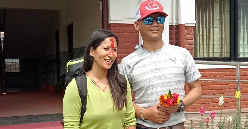 पूर्णिमा श्रेष्ठ र उनका गाइड