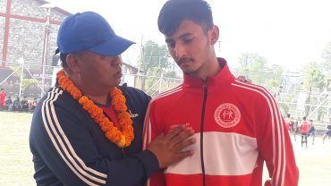 राखेप सदस्य गुरुङले भलिबल खेलाडी सुनारको ३ वर्षको विद्यालय शुल्क तिरिदिने