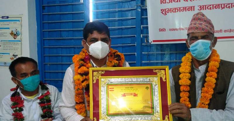 काँग्रेसद्वारा डा. पौडेल सम्मानित