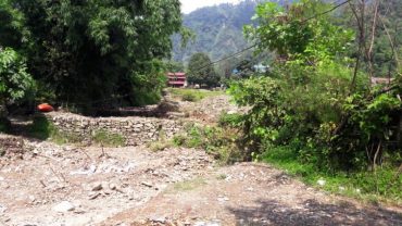 पोखरा सराङकोट (सेदी) का स्थानियद्धारा बस्ती सहित फेवाताल बचाउन सांसद बराल समक्ष माग