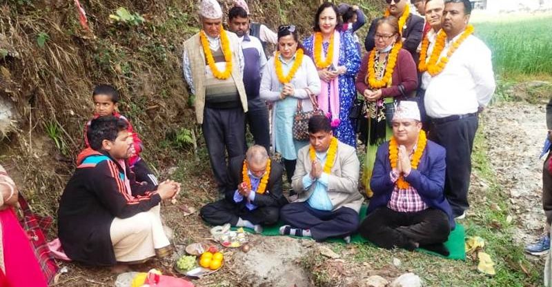सिद्ध बराह तपोवन सन्यास आश्रममा हुनमानको विशाल मुत्ति सगँ परिक्रमा पदमार्ग बन्ने