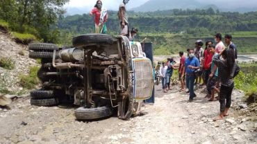 कास्कीको मेलबोटमा टिप्पर दुर्घटना तस्बिर सौजन्यः रमेश क्षत्री