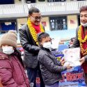 युनाईटेड क्लवद्धारा ताङतिङका ५३ विद्यार्थीलाई न्यानो कपडा वितरण